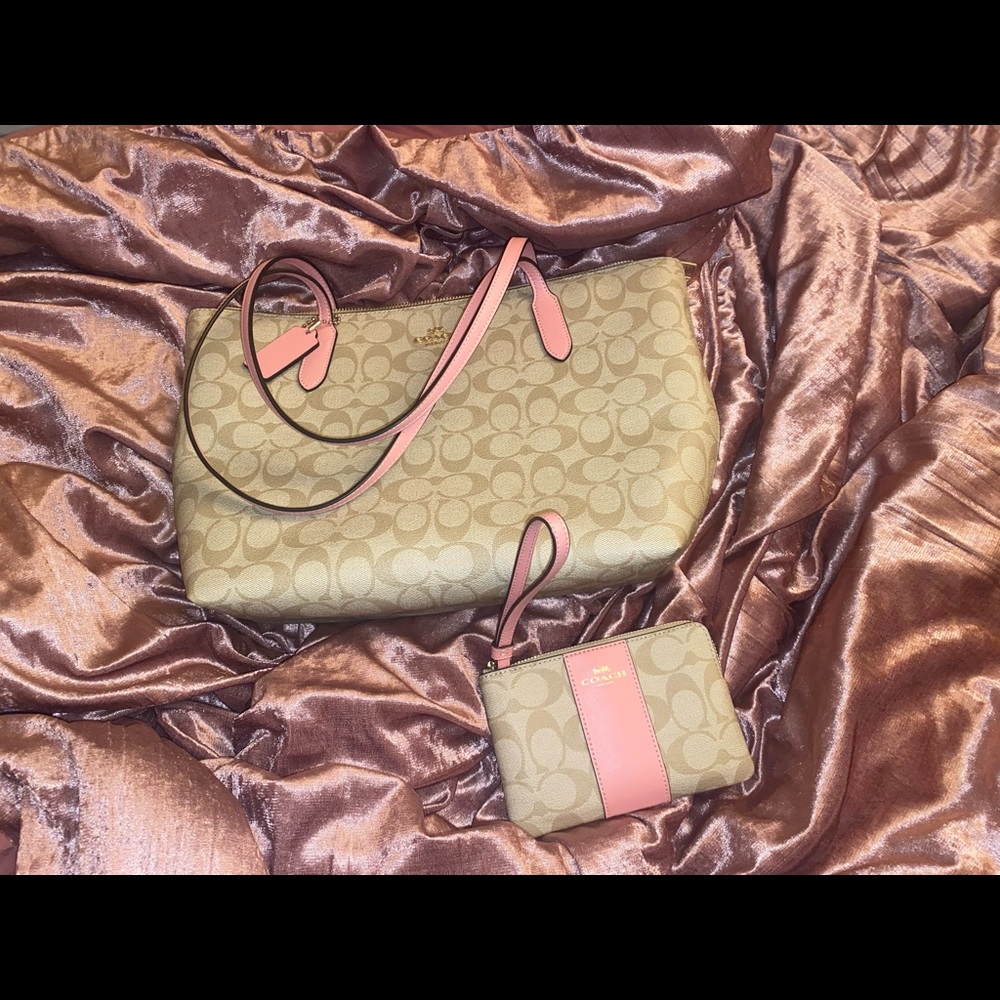 Coach tote and wristlet